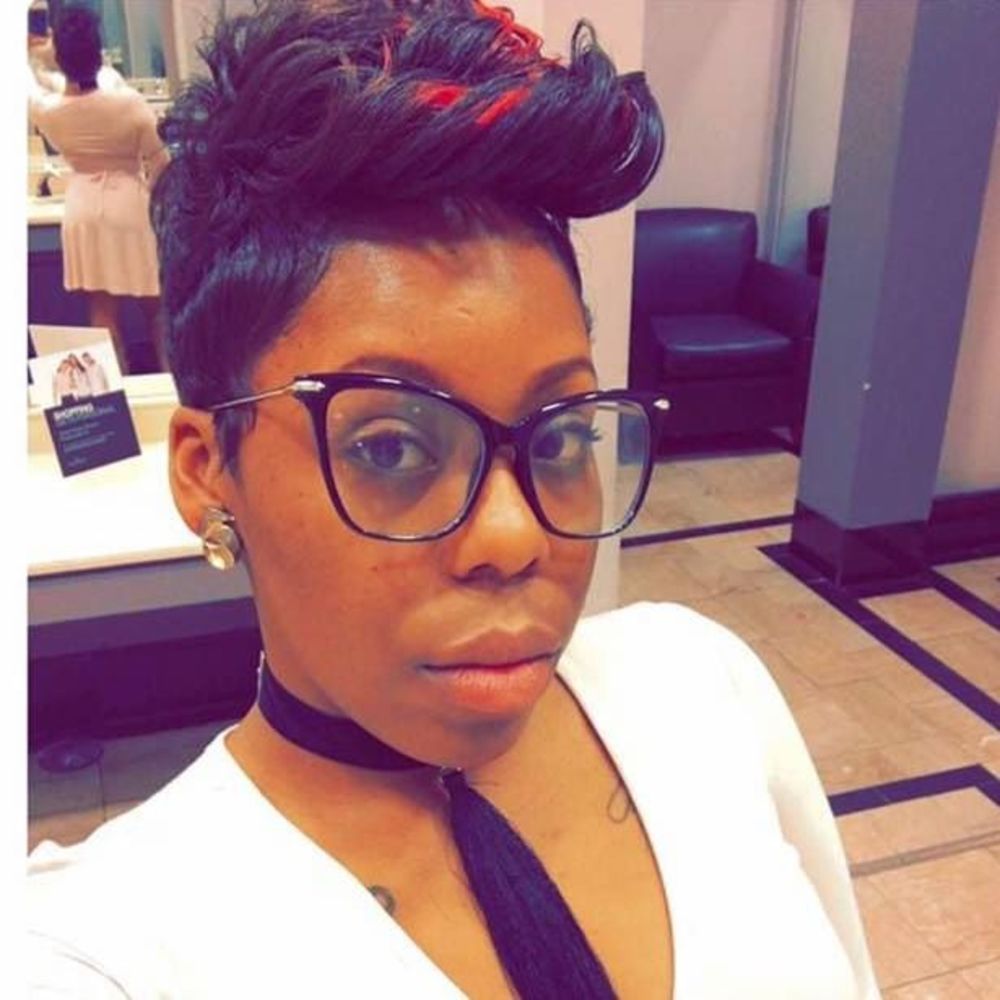 Meet your Posher, Julissa